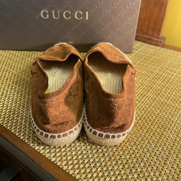 Authentic Ladies Gucci suede espadrilles - Picture 14 of 16